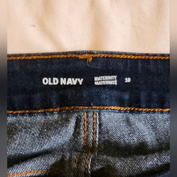 Old Navy Maternity Jeans - Picture 3 of 3